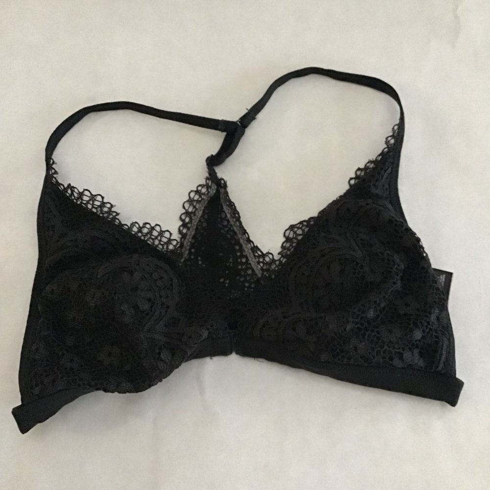Victoria's Secret sexy black lace t-back bra, size S